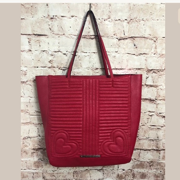 Betsey Johnson Quilted Heart Tote  Valentine’s Day - Picture 2 of 8
